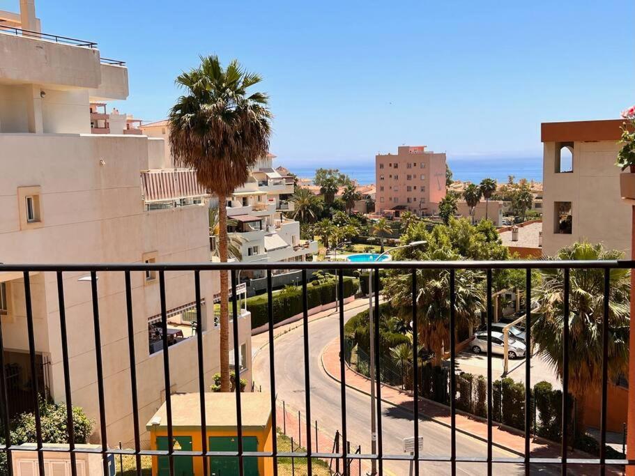 Costa Malaga Muy Acogedor Con Vistas Al Mar Terraza Gigante Verano E Invierno Parking Apartment Benalmádena