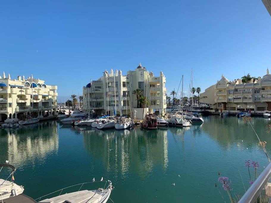 Costa Malaga Muy Acogedor Con Vistas Al Mar Terraza Gigante Verano E Invierno Parking Apartment Benalmádena